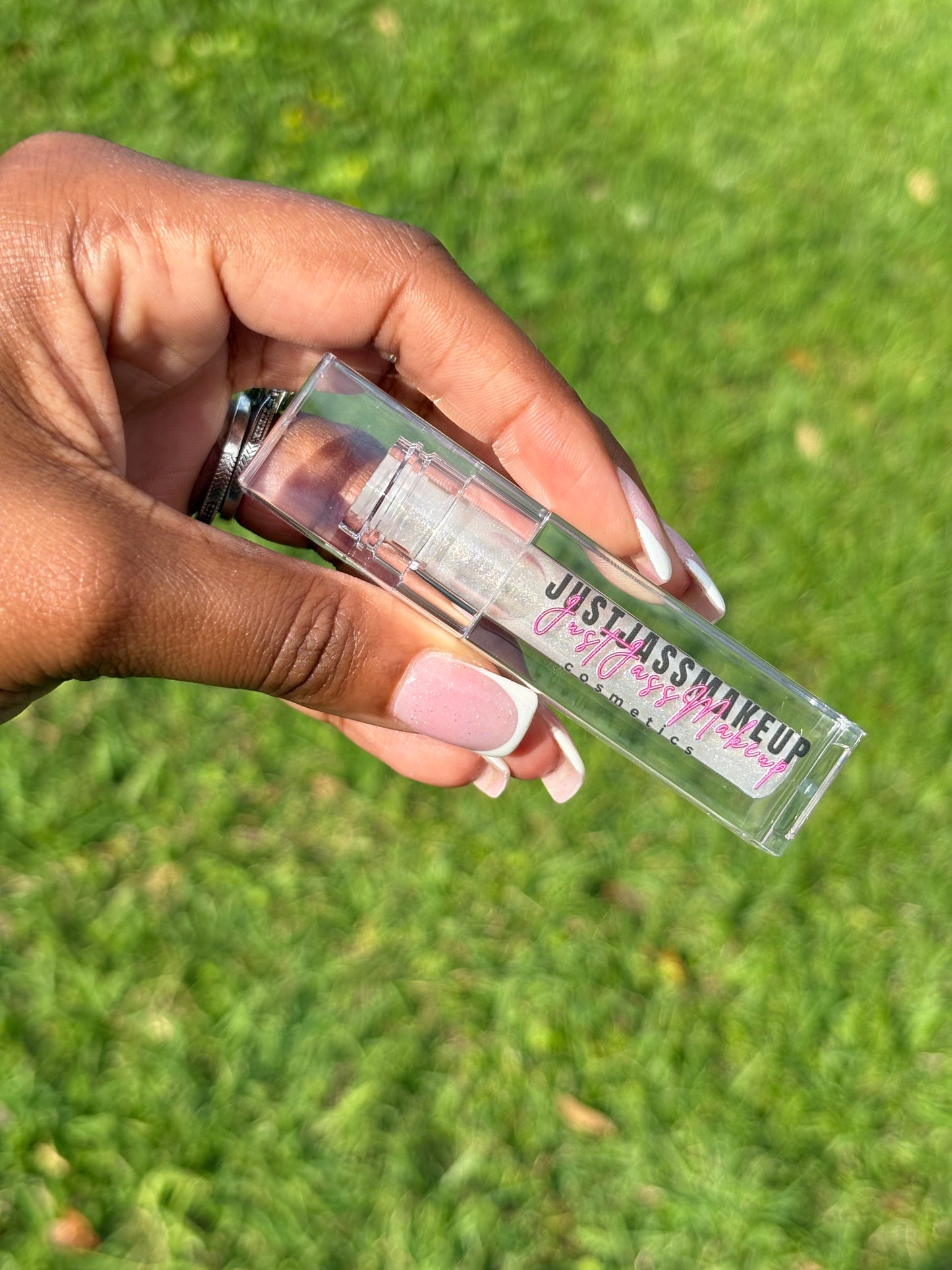 Elvira High-Shine Lipgloss